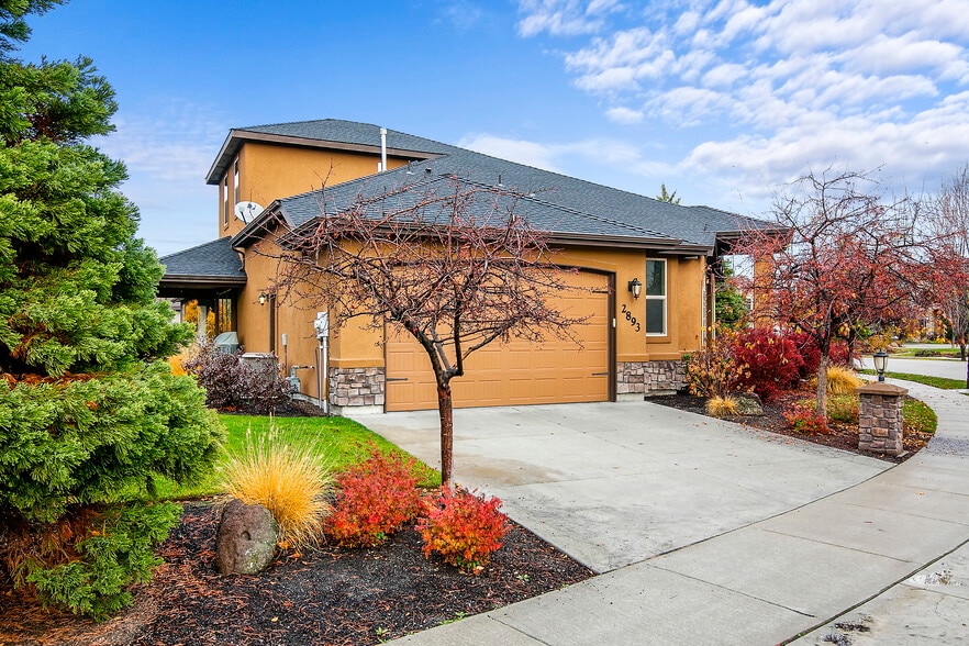 Building Photo - 2893 S Brookwater Ln