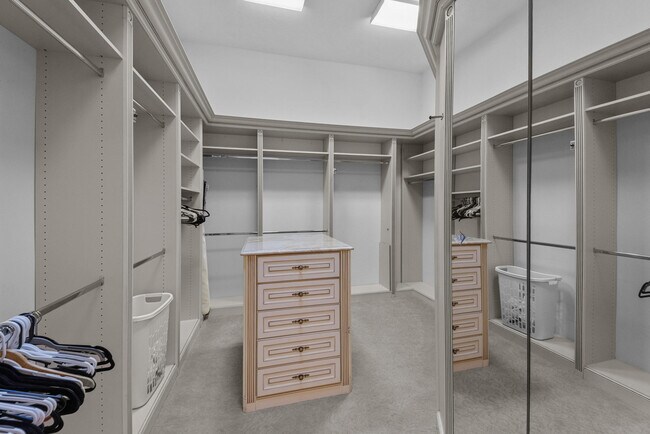 Building Photo - 10058 El Caballo Ct