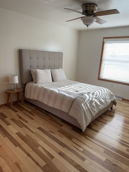 Second first floor bedroom - 1705 Burgoyne Ct