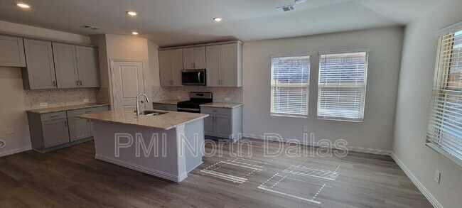 Building Photo - 10609 Potawatomi Ln