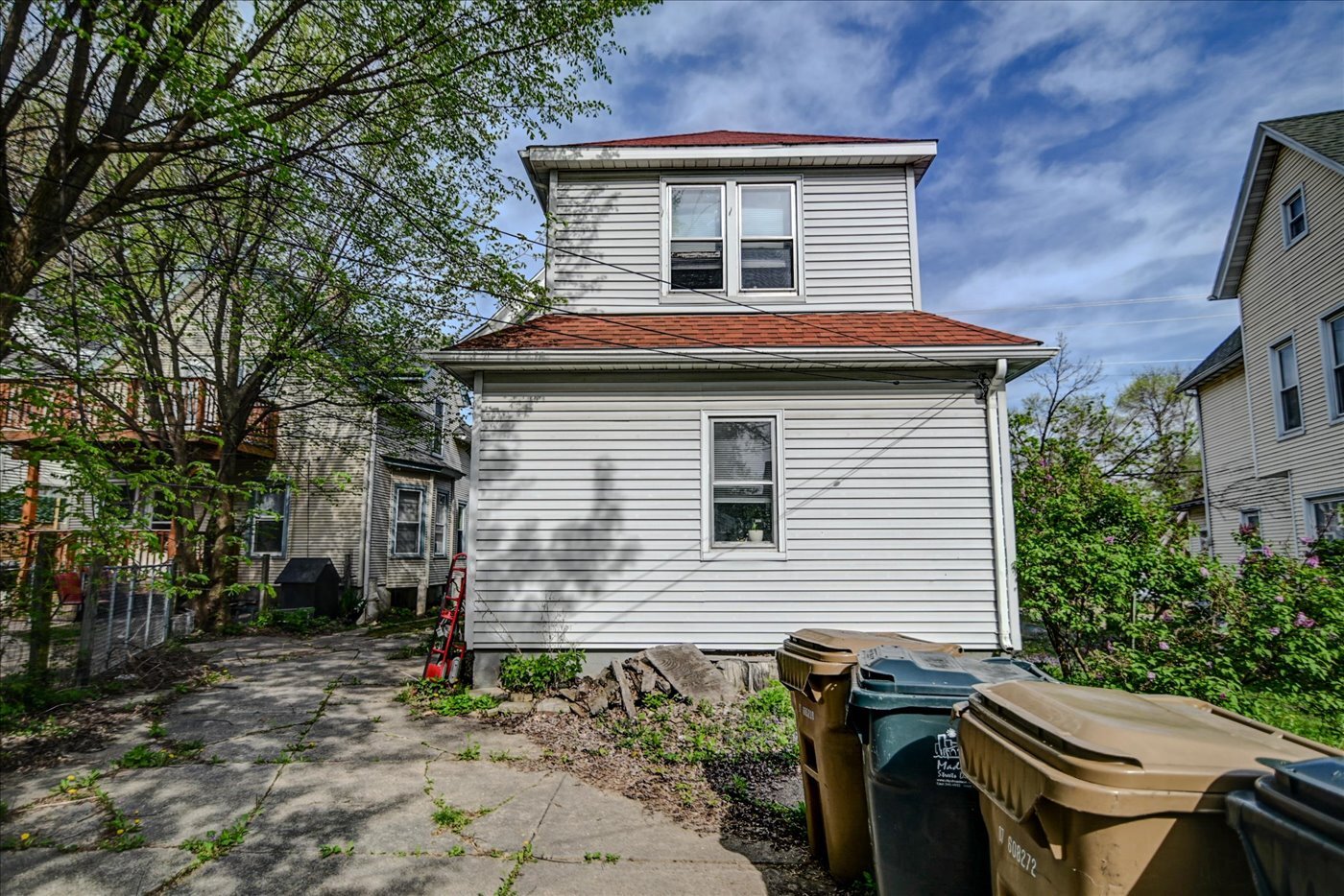 Building Photo - 205 S Fair Oaks Ave