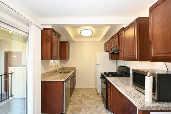 Building Photo - 460 Richfield Dr