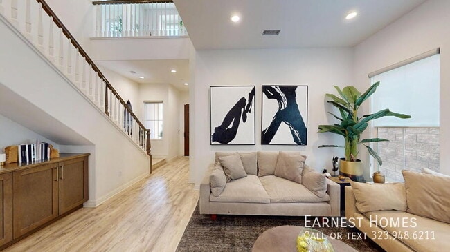 Building Photo - 20607 W Chestnut Cir