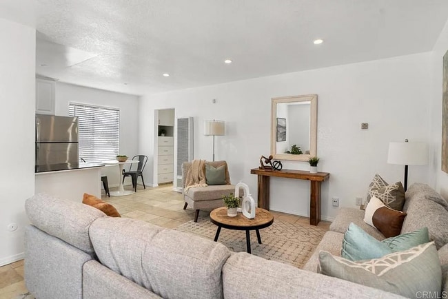 Primary Photo - 4262 Wilson Ave