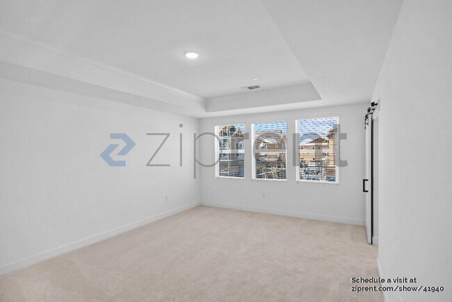 Building Photo - 439 Monastery Dr