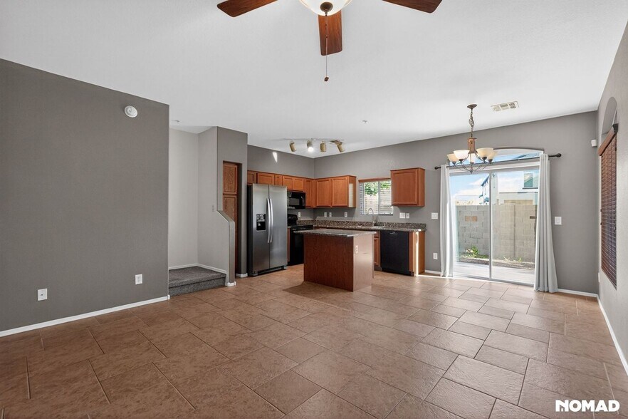 Building Photo - 2725 E Mine Creek Rd