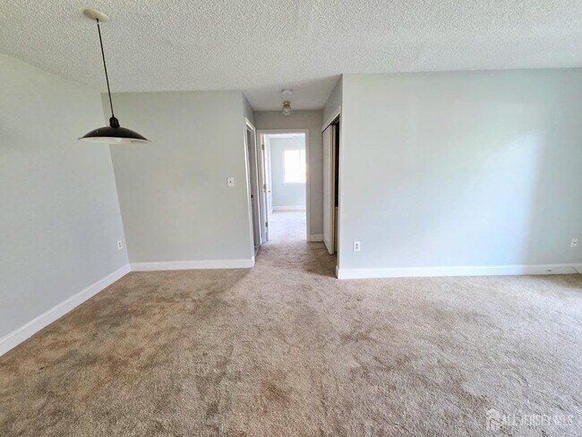 Building Photo - 8113 Tamarron Dr
