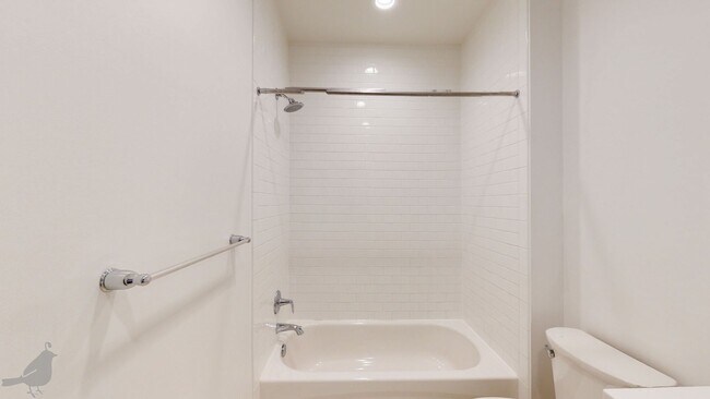 Building Photo - Stunning and Spacious Duplex in Brookland w/ Parking!