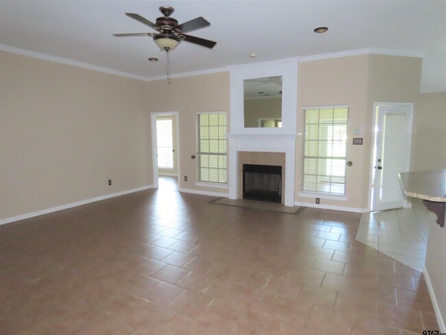 Building Photo - 21206 Altuda Ln