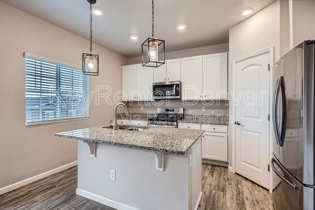 Building Photo - 5102 Lumos Ln