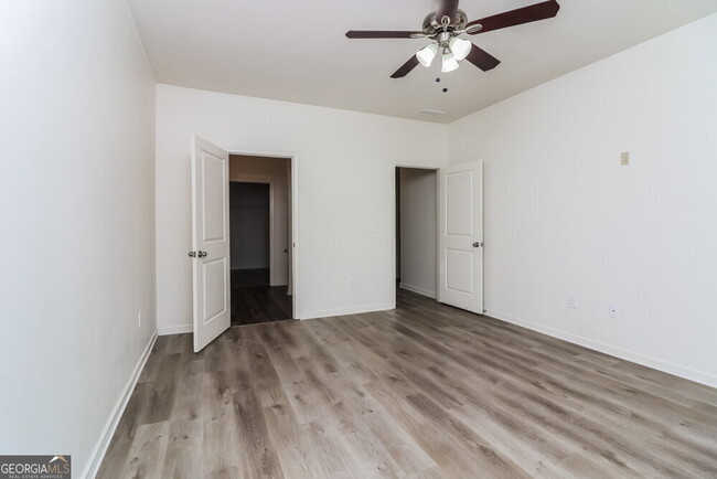 Building Photo - 7261 Lacey Dr
