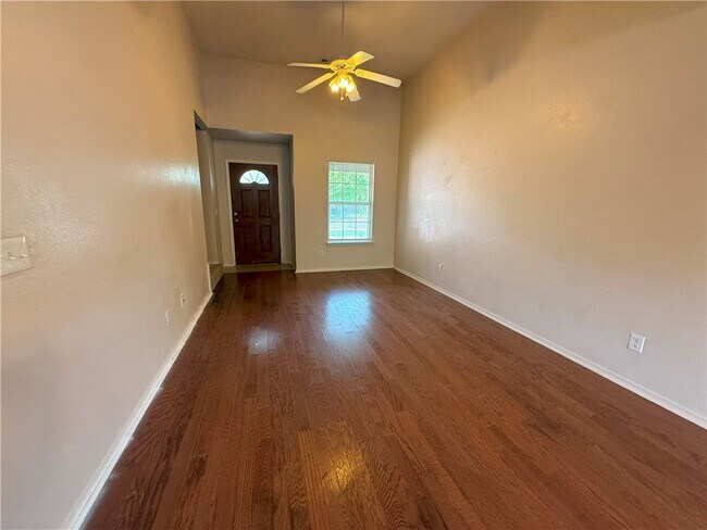 Building Photo - 3509 SW Deerfield Blvd