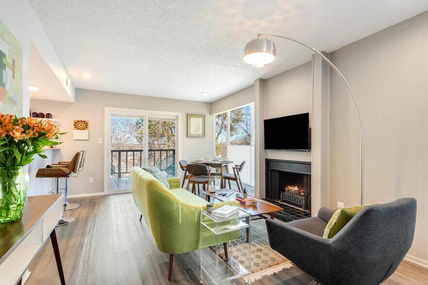 Primary Photo - 2205 Spring Creek Dr