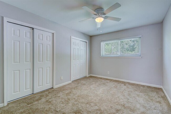 Building Photo - 10622 Sapling Way