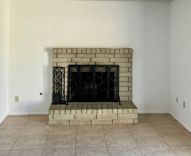 Building Photo - 7413 Cedarcrest Ave