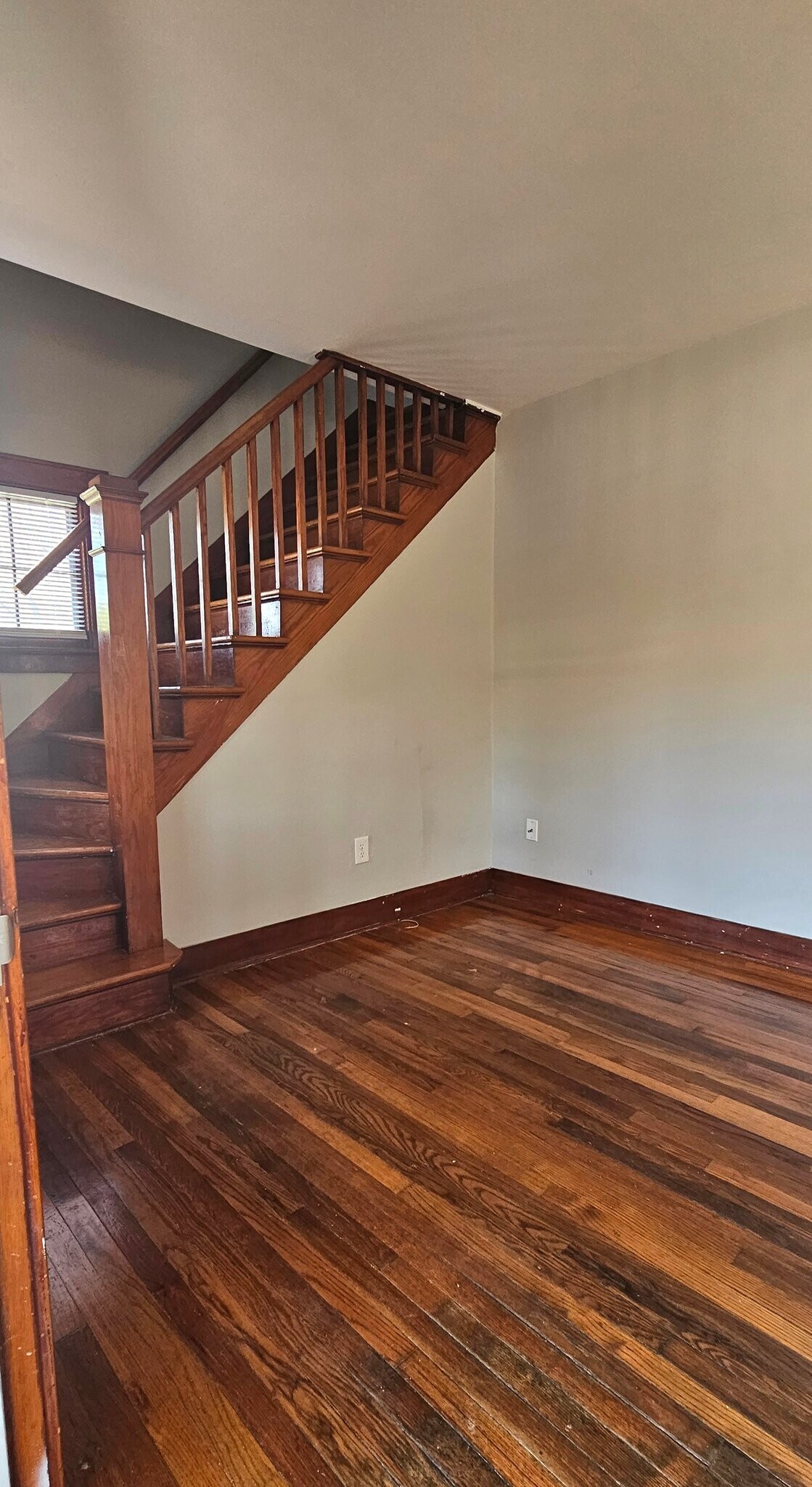 Building Photo - 235 Foxon Rd