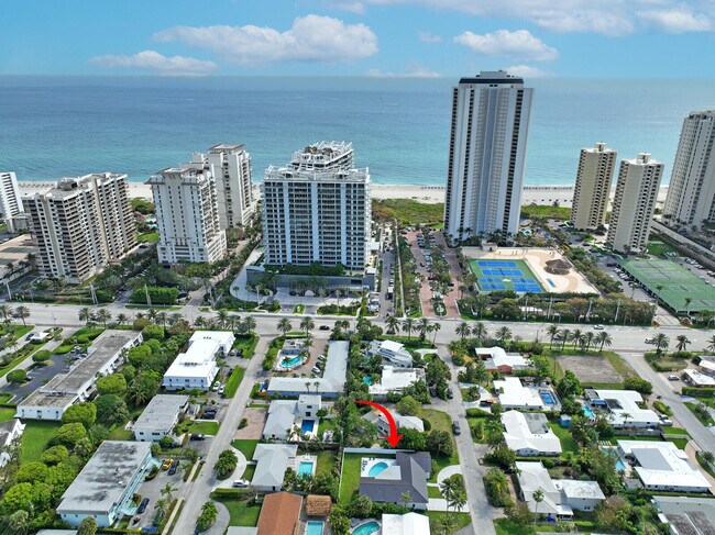 Building Photo - 1248 N Harbor Dr