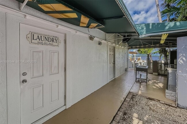 Building Photo - 16 North Dr