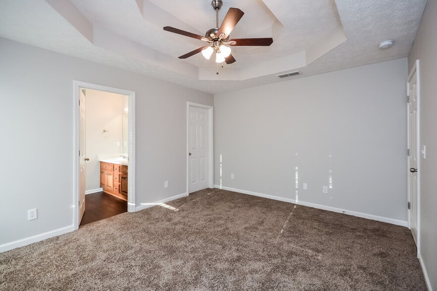 Building Photo - 1804 Cabana Chase