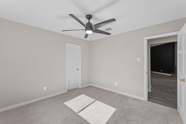 Building Photo - 16026 Beechnut St