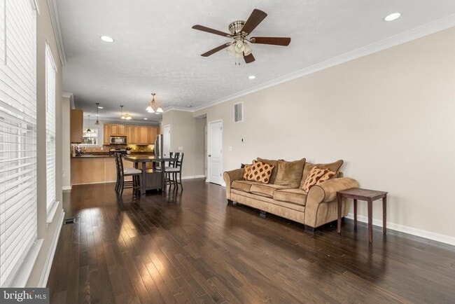 Building Photo - 8920 Flour Ct