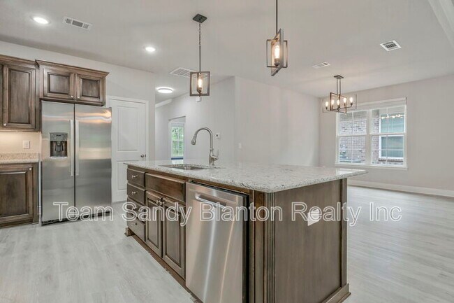 Building Photo - 5402 Parkside Dr