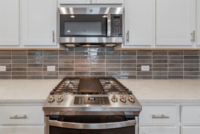 Building Photo - 5302 Mulberry Grove Ln