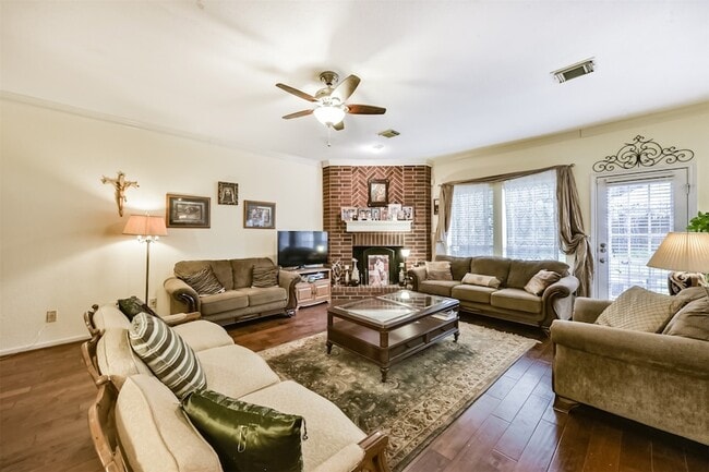 Building Photo - 1306 N Gabriel River Cir