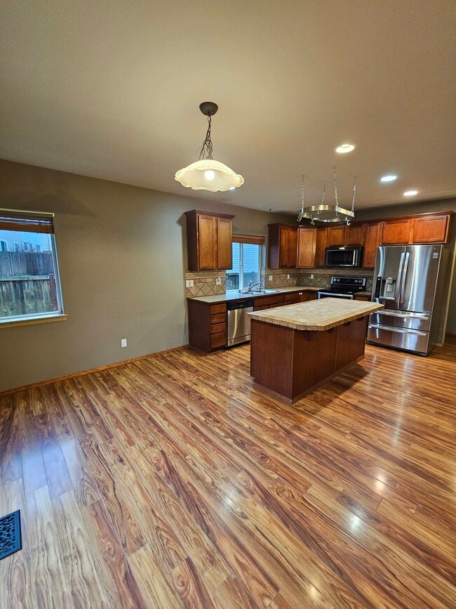 Building Photo - 7611 197th St Ct E