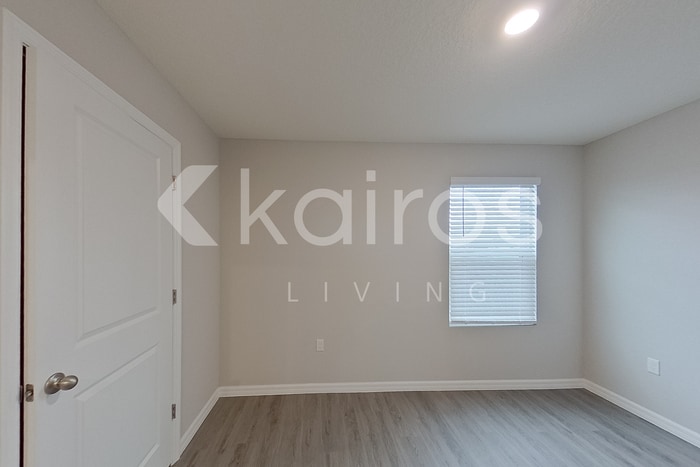 Building Photo - 8579 SW 44th Ct