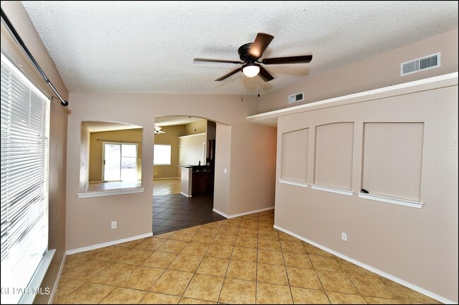 Building Photo - 12976 Enrique Gomez Dr