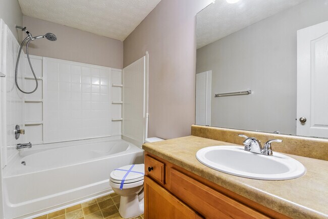 Building Photo - Fantastic 3bd/2.5ba home! Let yourself in!