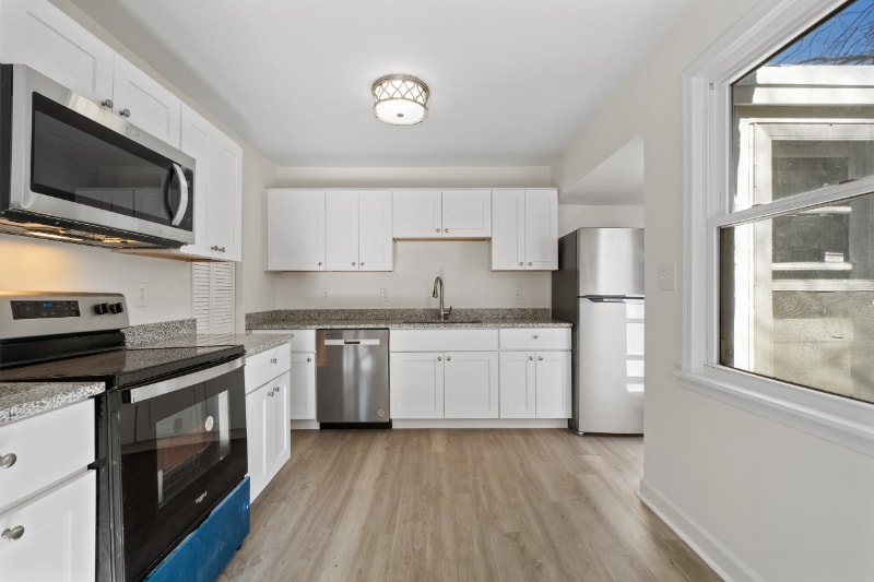 Building Photo - 1610 Shiloh Pl