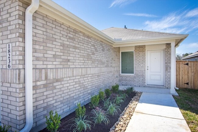 Building Photo - 18236 Pontecorvo Ln