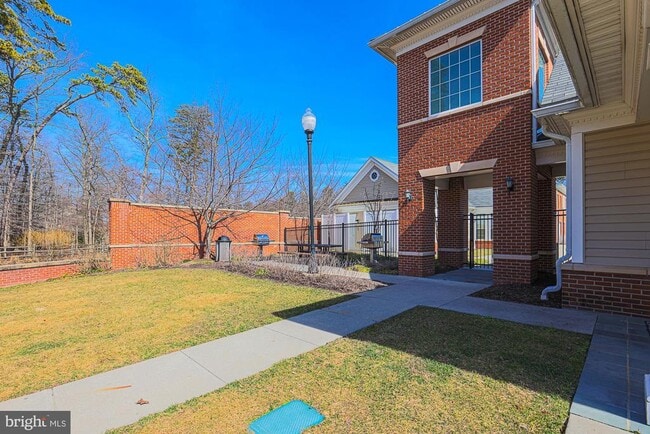 Building Photo - 8208 White Star Crossing