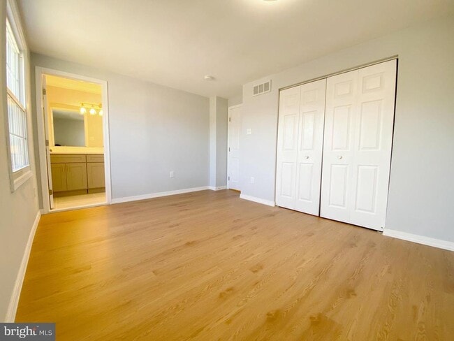 Building Photo - 12366 Bonfire Dr