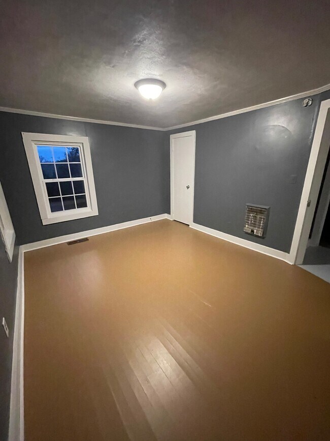 Building Photo - 13958 Bainbridge Rd