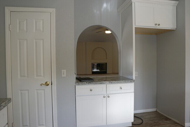 Building Photo - 51660 Avenida Villa