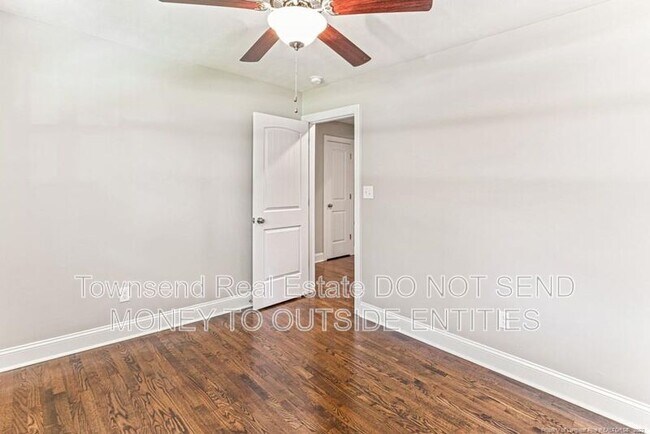 Building Photo - 315 Westview Dr