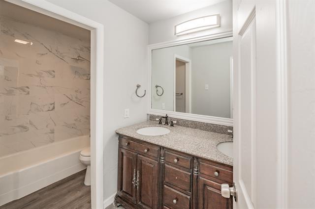 Building Photo - 6409 Yorkshire Dr