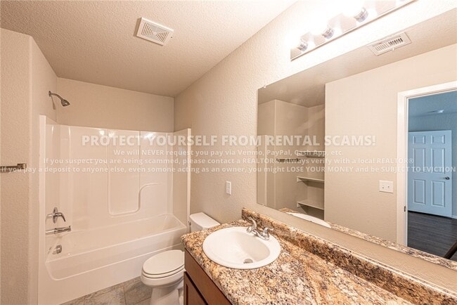 Building Photo - 400 W Fitchberg St