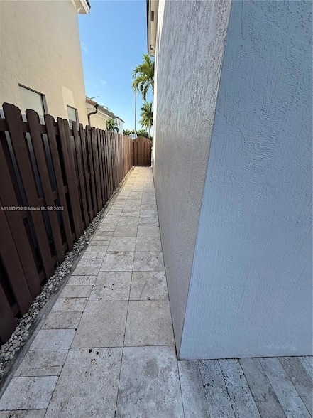 Building Photo - 1535 SW 145th Ave