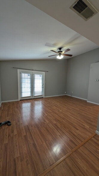 Building Photo - 1408 Summertree Springs Ave