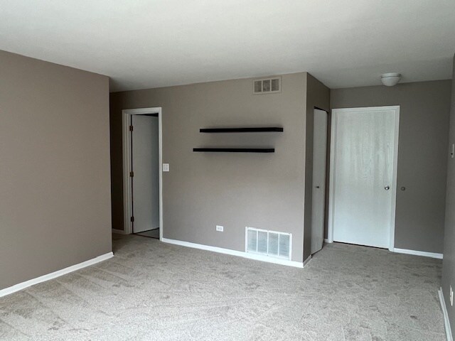 Building Photo - 629 N Deer Run Dr
