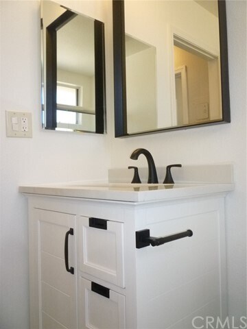 Building Photo - 15910 Harvard Blvd