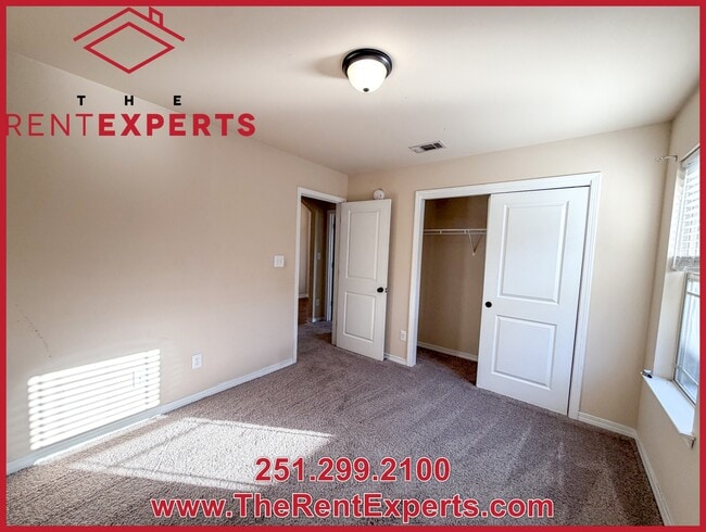 Building Photo - 9638 Estate Dr