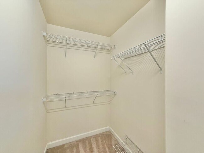 Building Photo - 2013 Ernesto Ln