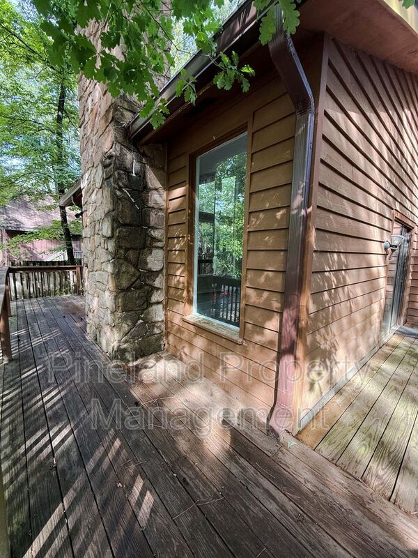 Building Photo - 321 Watergap Dr