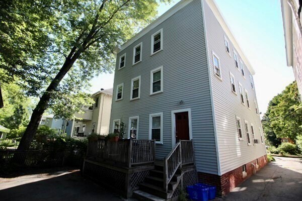 Building Photo - 20 Teel St