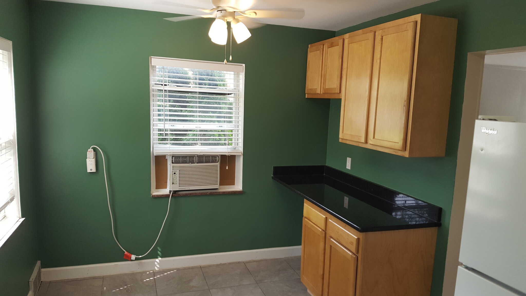 320 Parkview Kitchen 2 - 320 Parkview Dr